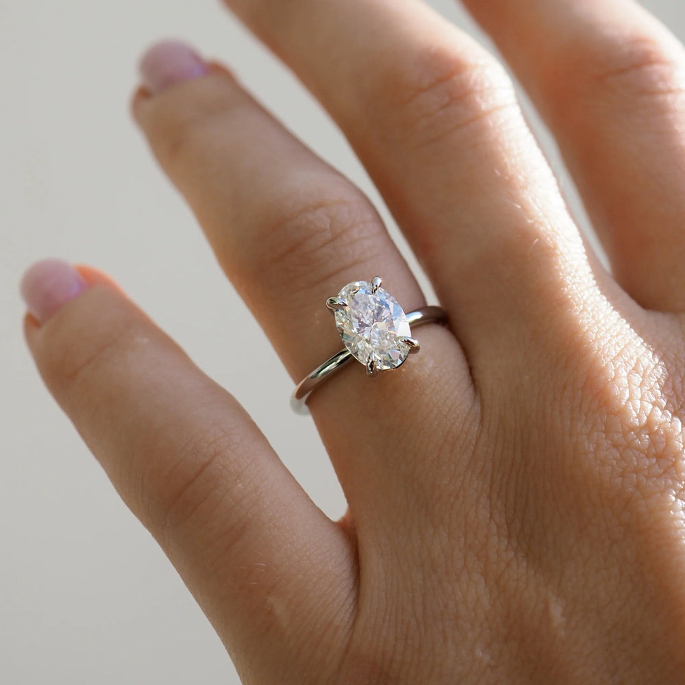 Oval Cut Labgrown Engagement Ring