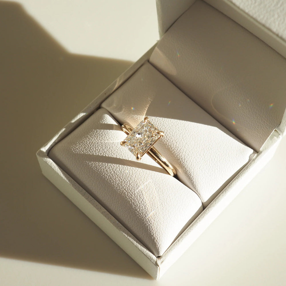 Radiant Cut Labgrown Engagement Ring