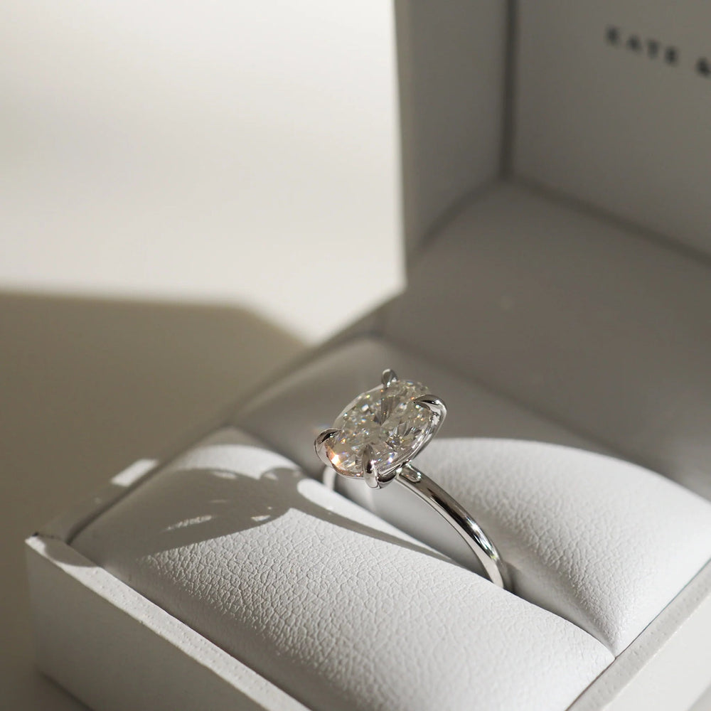 Oval Cut Labgrown Engagement Ring