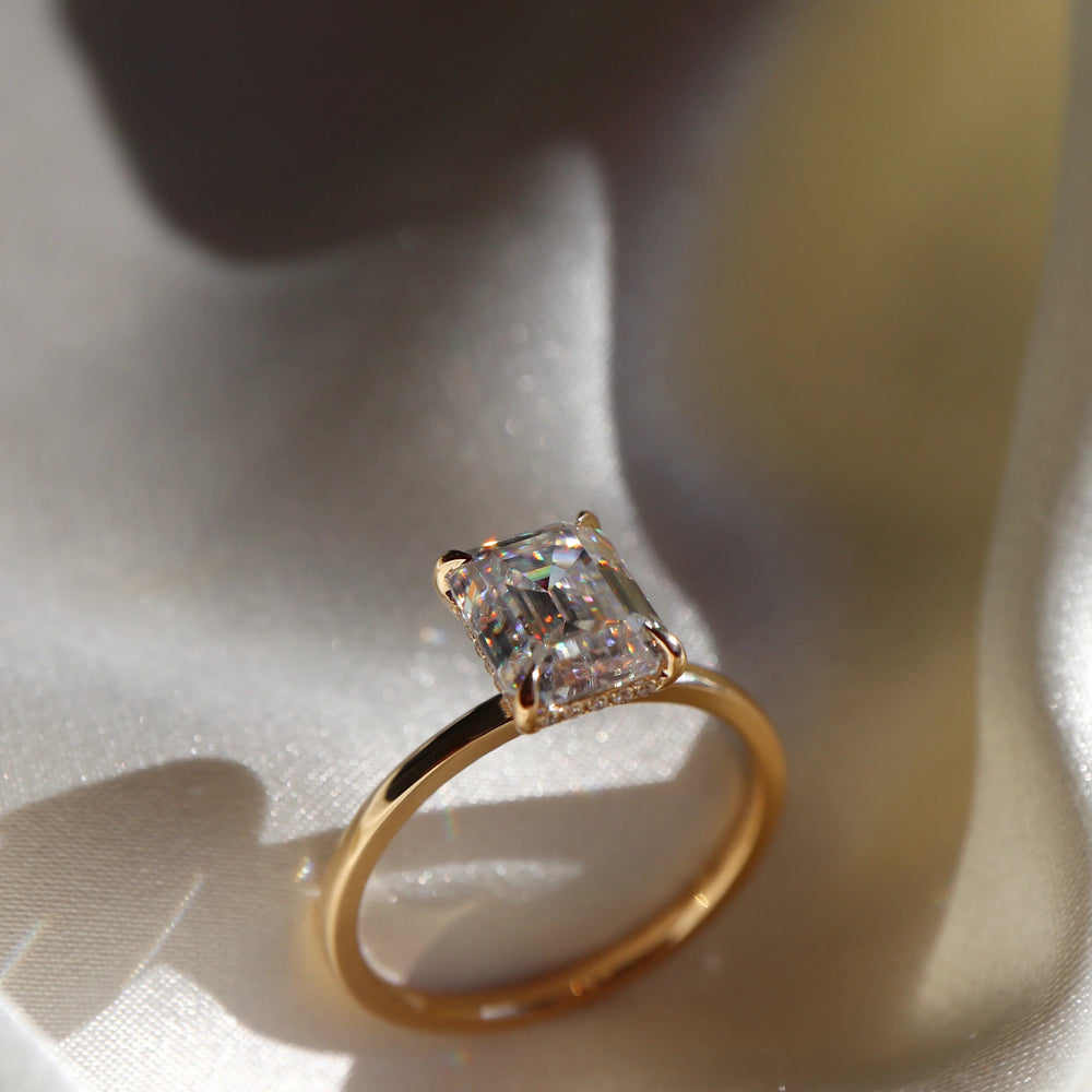 Emerald Cut Labgrown Engagement Ring