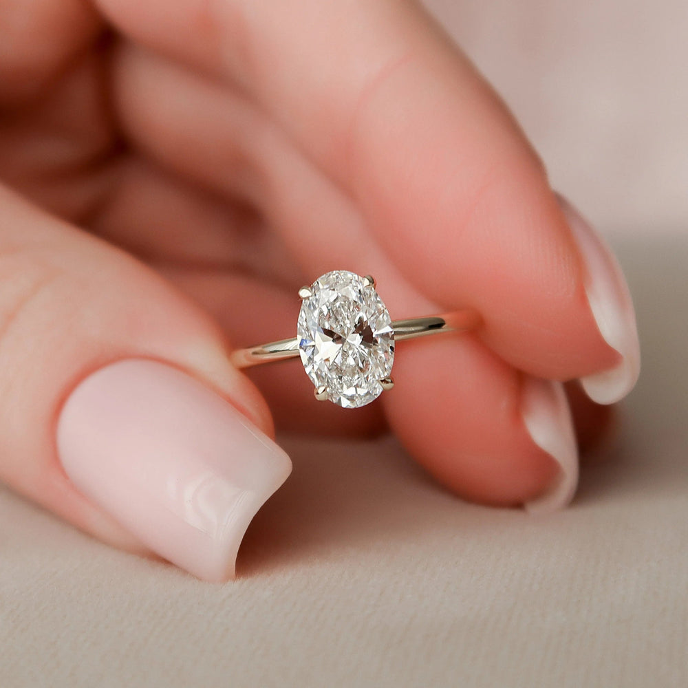 Oval Cut Labgrown Engagement Ring