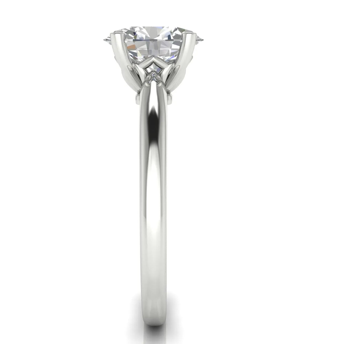 Elegant Solitaire Ring with Timeless Appeal