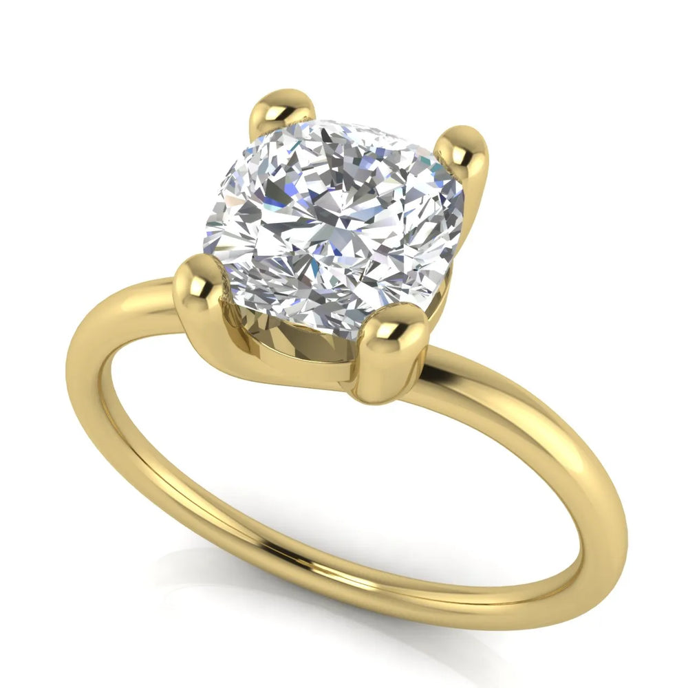 Romantic Solitaire Ring with Classic Setting