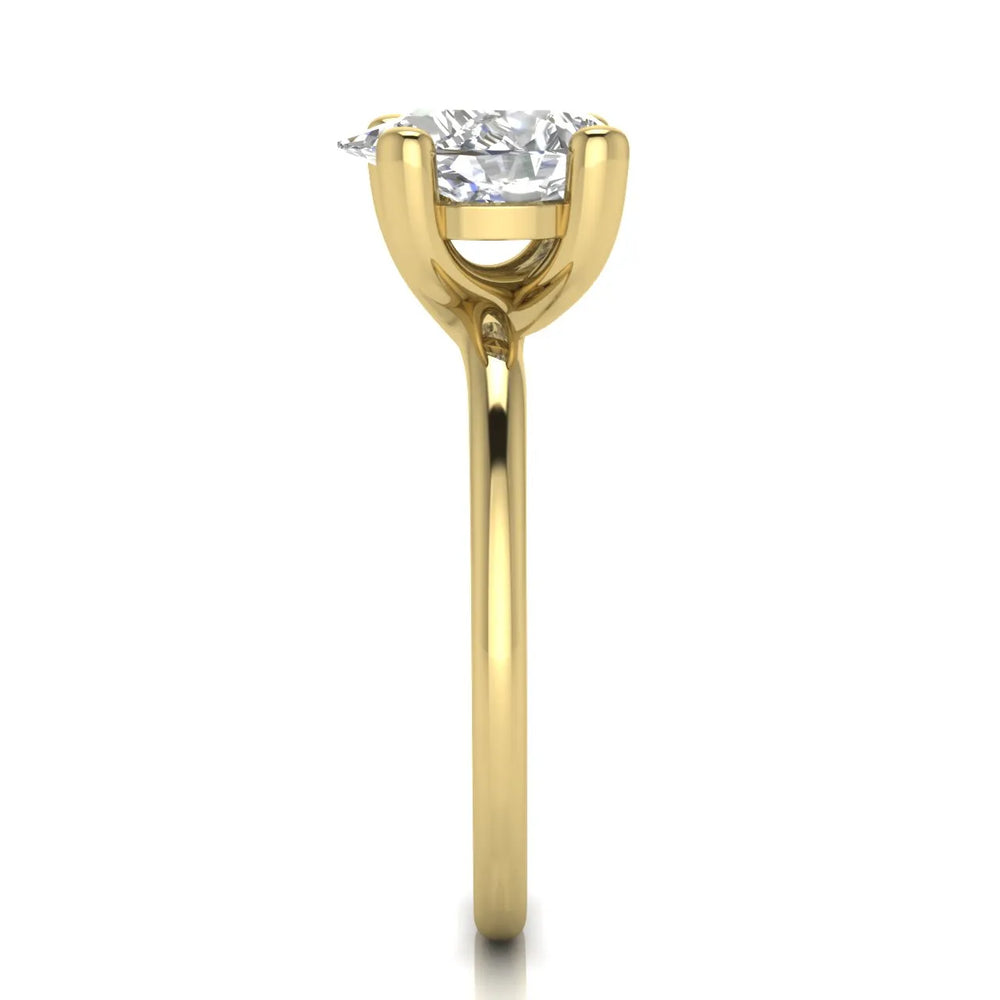 Romantic Solitaire Ring with Classic Setting