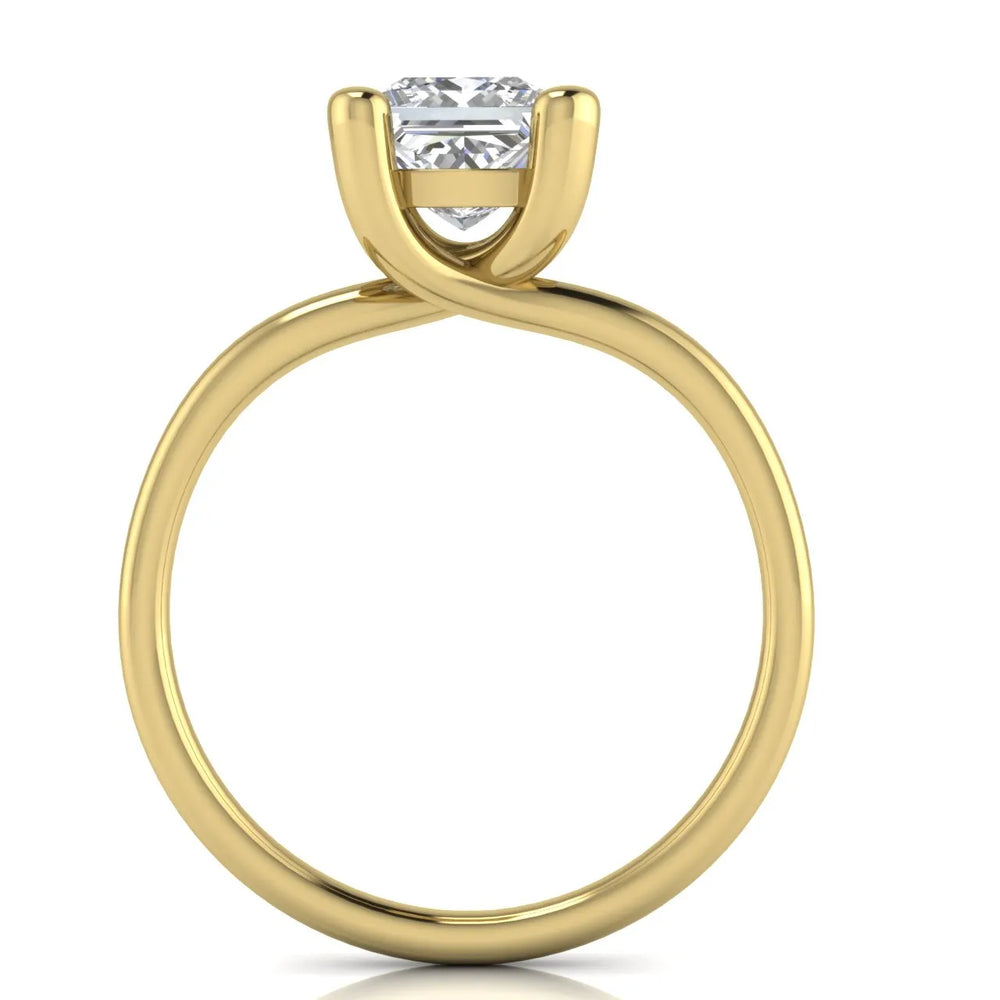 Romantic Solitaire Ring with Classic Setting