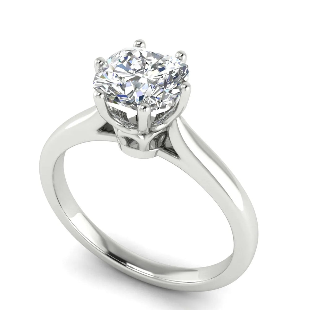 Romantic Solitaire Ring with Timeless Design