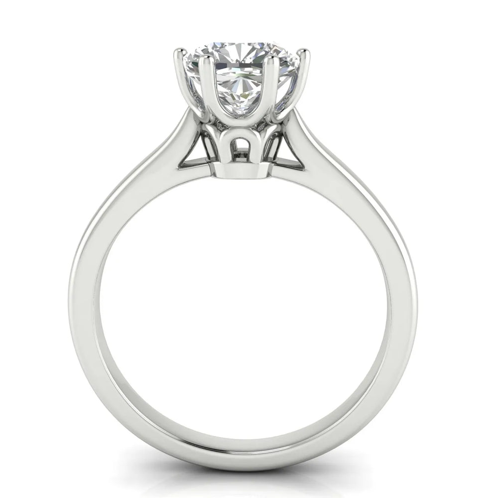 Romantic Solitaire Ring with Timeless Design
