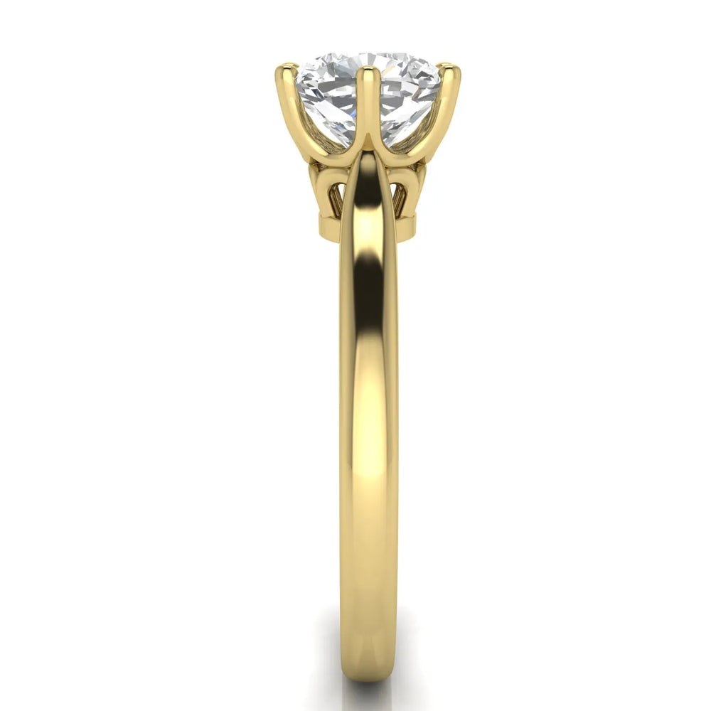 Romantic Solitaire Ring with Timeless Design