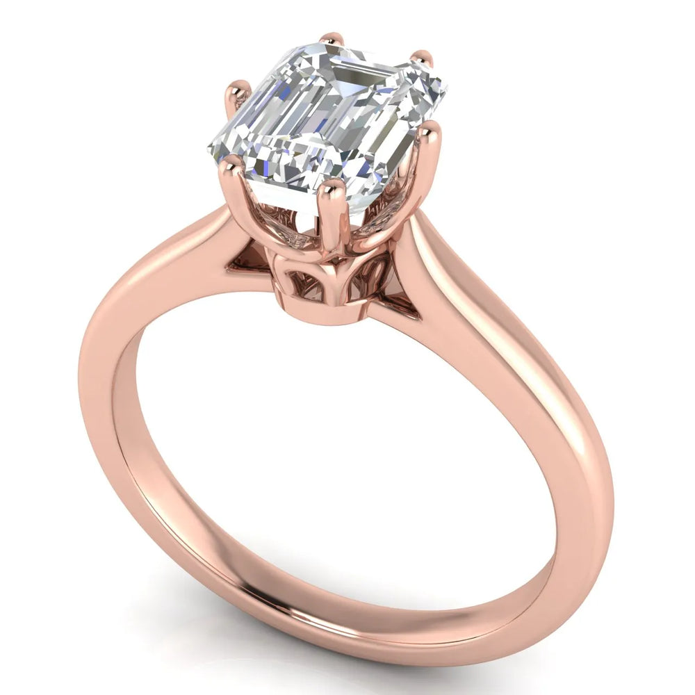 Romantic Solitaire Ring with Timeless Design