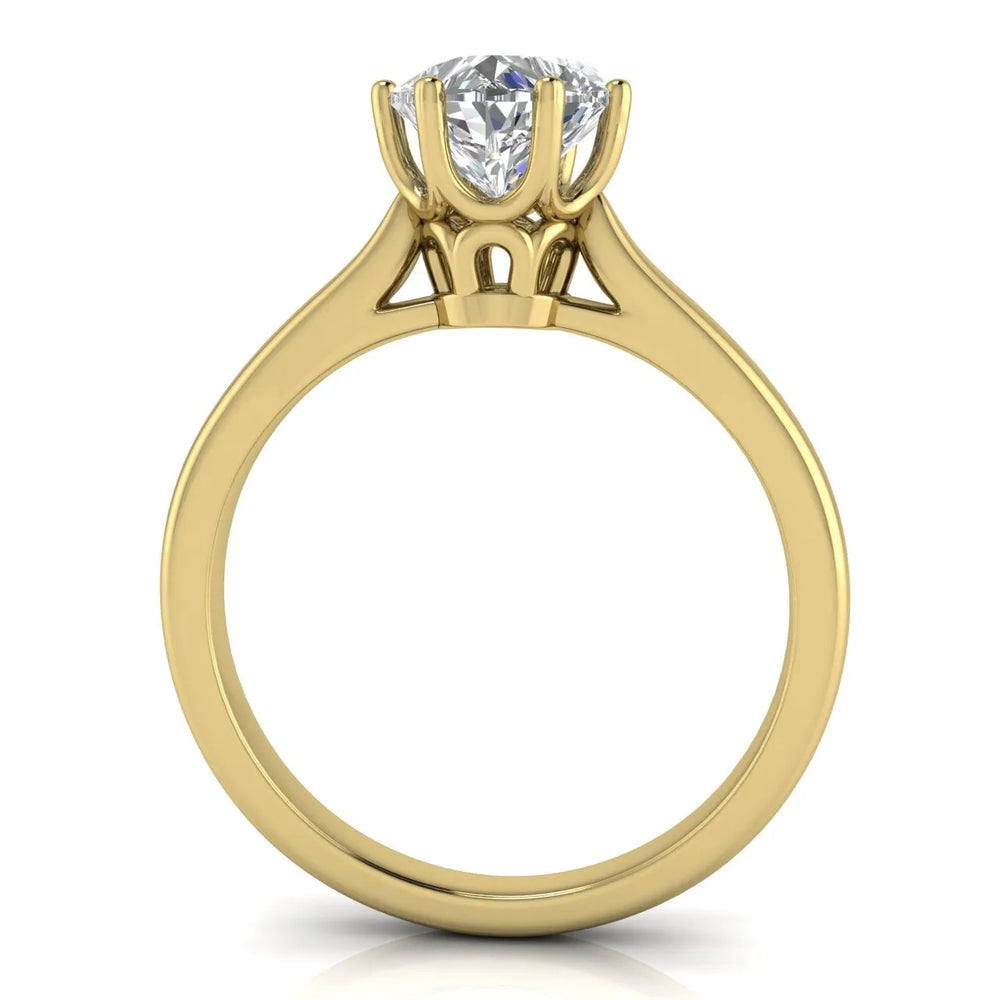 Romantic Solitaire Ring with Timeless Design