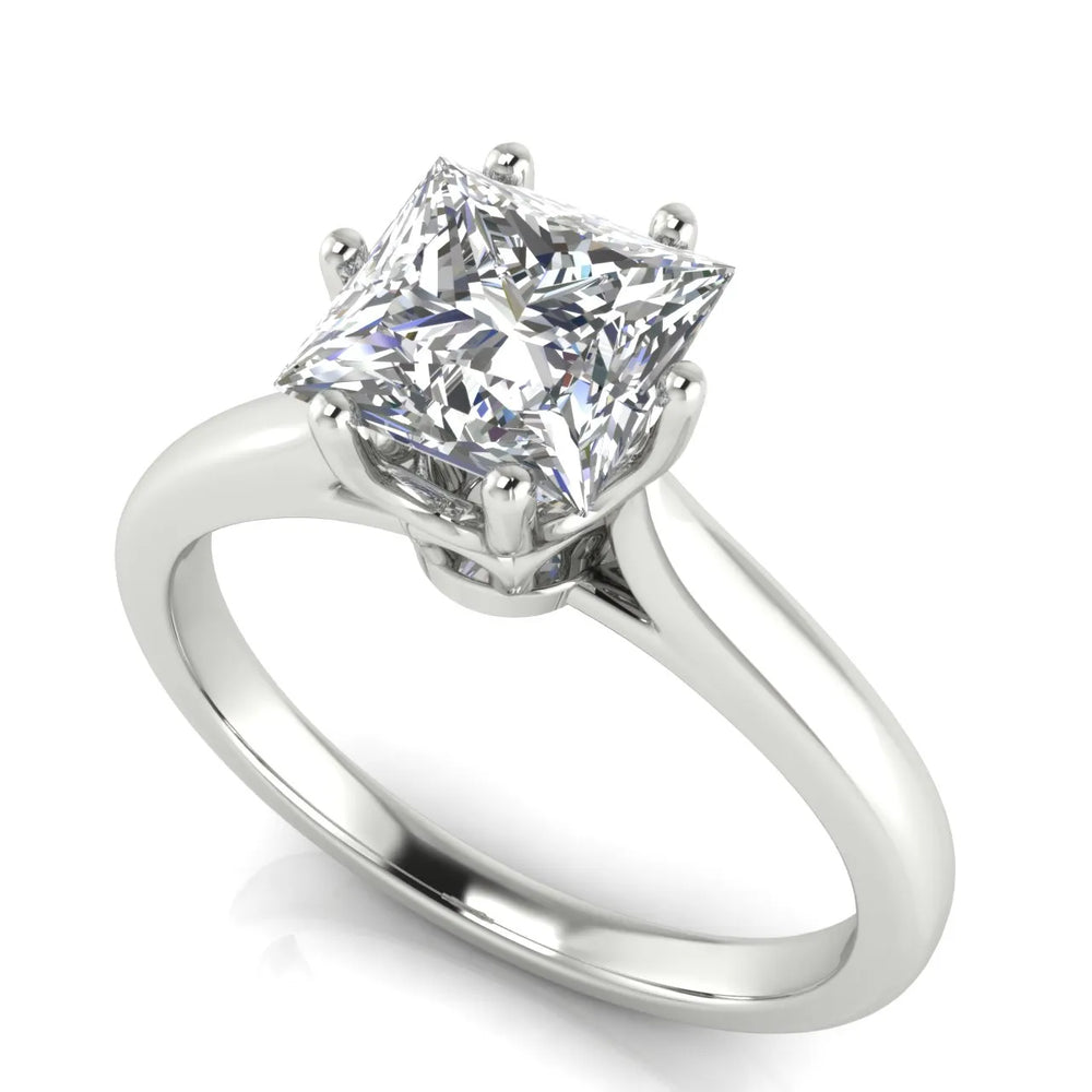 Romantic Solitaire Ring with Timeless Design